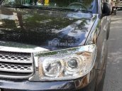 Cần bán xe Toyota Fortuner V 2010, màu đen