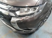 Cần bán Mitsubishi Outlander 2.4 CVT 2018, màu nâu