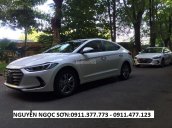 Bán Hyundai Elantra Đà Nẵng, hỗ trợ vay 80 - 90% giá trị xe, Lh Ngọc Sơn: 0911.377.773