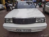 Bán xe Toyota Crown đời 1995, màu trắng, xe nhập