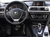 Cần bán gấp BMW 3 Series 320i 2015, màu trắng, nhập khẩu