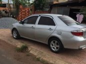 Cần bán xe Toyota Vios sản xuất 2006, màu bạc, giá chỉ 285 triệu