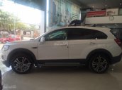 Cần bán xe Chevrolet Captiva LTZ đời 2017, màu trắng