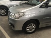 Cần bán xe Toyota Innova E đời 2015, màu bạc, xe chất lượng. LH: 0932.111.585