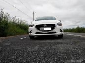 Xe Mazda 2 1.5AT đời 2015, màu trắng số tự động, 545 triệu