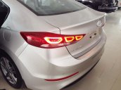 Bán Hyundai Elantra đời 2018, giá cạnh tranh