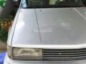 Bán xe Nissan Bluebird đời 1989, màu bạc, nhập khẩu số sàn