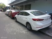 Bán Hyundai Elantra đời 2018, giá cạnh tranh