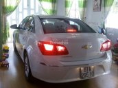 Cần bán Chevrolet Cruze 1.6MT đời 2016, màu trắng