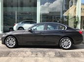 Bán BMW 3 Series 320i, màu nâu (Jatoba), nhập khẩu nguyên chiếc. Cam kết giá rẻ nhất toàn quốc, có xe giao ngay