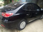 Gia đình cần bán Hyundai Avante MT đời 2011, màu đen