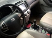 Gia đình cần bán Hyundai Avante MT đời 2011, màu đen