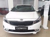 Bán xe Kia Cerato AT đời 2017, màu trắng