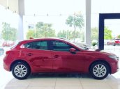 Bán ô tô Mazda 3 1.5 Hatchback Facelift sản xuất 2017, hỗ trợ ngân hàng 80%, có đủ màu giao xe ngay