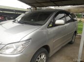 Bán Toyota Innova E đời 2014, màu bạc, 685tr