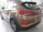 Bán xe Hyundai Tucson sản xuất 2018 màu nâu, xe lắp ráp, hỗ trợ trả góp lên đến 85% - LH: 090.467.5566