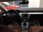 Giá xe Volkswagen Passat đời 2016, màu xanh lam, nhập Đức - Tặng BHVC+dán 3M - LH Hương: 0902.608.293