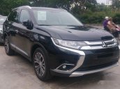 Bán xe Mitsubishi Outlander CVT 2 cầu 2017, màu đen, giá cạnh tranh