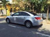 Cần bán xe Cruze đời 2010 - Xe gia đình đi còn rất mới