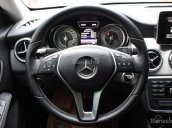 Bán xe Mercedes CLA200 sx 2014, màu đỏ, xe nhập