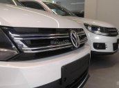 Bán xe Volkswagen Tiguan, màu trắng, nhập khẩu nguyên chiếc, tặng BHVC, Phim 3M. LH: 0931416628