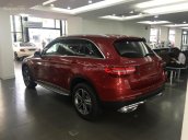 Bán Mercedes GLC 250 đời 2018, màu đỏ