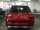 Bán Mercedes GLC 250 đời 2018, màu đỏ