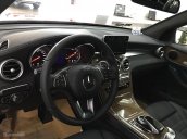 Bán Mercedes GLC 250 đời 2018, màu đỏ