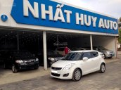 Cần bán Suzuki Swift đời 2015, màu trắng, giá cạnh tranh, giao xe nhanh