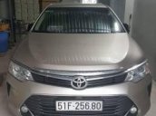 Bán Toyota Camry 2.0E đời 2015, chính chủ, biển số TP