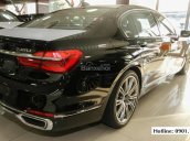 Bán BMW 7 Series 740Li model 2017, màu đen mui trắng, nhập khẩu nguyên chiếc