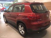 Xe nhập gầm cao Volkswagen Tiguan 2.0l GP đời 2016, màu đỏ mận, tặng 209 triệu tiền mặt, LH Hương: 0902.608.293