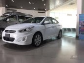 Bán Hyundai Accent 1.4AT đời 2017, màu trắng, giá chỉ 610 triệu