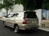 Bán Toyota Innova 2.0E đời 2015, màu vàng còn mới giá cạnh tranh