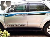 Cần bán xe Toyota Fortuner G đời 2010, màu bạc chính chủ