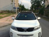 Cần bán Kia Sorento năm 2017, màu trắng số tự động