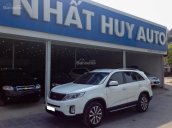 Bán Kia Sorento đời, màu trắng, giá cạnh tranh, giao xe nhanh chóng