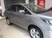 Bán Toyota Innova MT đời 2017, màu bạc, giá tốt