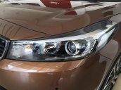 Bán xe Kia Cerato 2.0AT năm 2018, màu nâu, giá 635tr, giá tốt nhất năm nay 2018