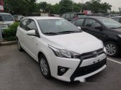 Cần bán xe Toyota Yaris đời 2017, màu trắng