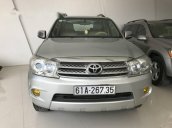 Bán Toyota Fortuner đời 2009, màu bạc