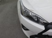 Cần bán xe Toyota Yaris đời 2017, màu trắng