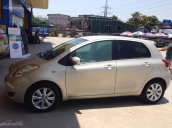 Bán Toyota Yaris chính chủ đời 2010, xe nhập, giá tốt