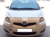 Bán Toyota Yaris chính chủ đời 2010, xe nhập, giá tốt