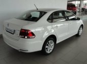 Bán ô tô Volkswagen Polo 2016, màu trắng, nhập khẩu, hỗ trợ vay 100%. LH: Ms Phượng 0978877754