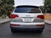 Bán Audi Q7 4.2AT đời 2007, màu bạc, xe nhập còn mới