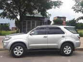 Bán Toyota Fortuner G năm 2010, màu bạc  