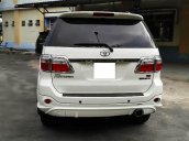 Bán Toyota Fortuner 2.7V TRD Sportivo đời 2011, màu trắng số tự động