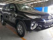 Bán Toyota Fortuner 2.4G sản xuất 2017, màu đen, xe nhập, giá 981tr