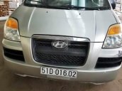 Cần bán lại xe Hyundai Starex đời 2004, màu bạc, nhập khẩu chính hãng, giá 220tr